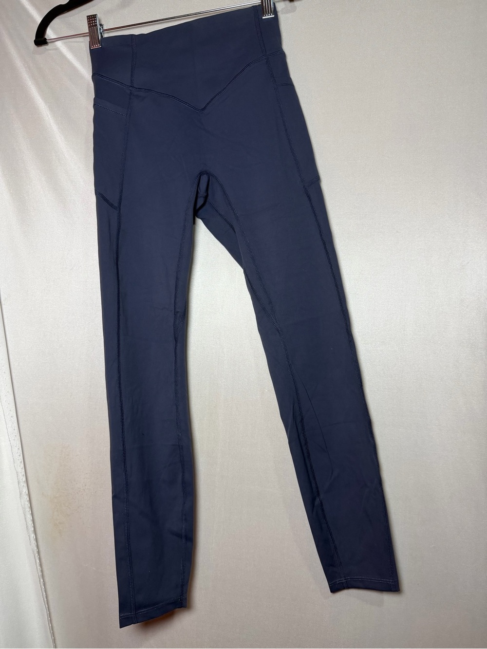 Halara Navy Blue High-Waisted Ruched Pocket Leggings Size XS CLW186G